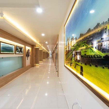 Hotel Drishti,Bhopal Ngoại thất bức ảnh