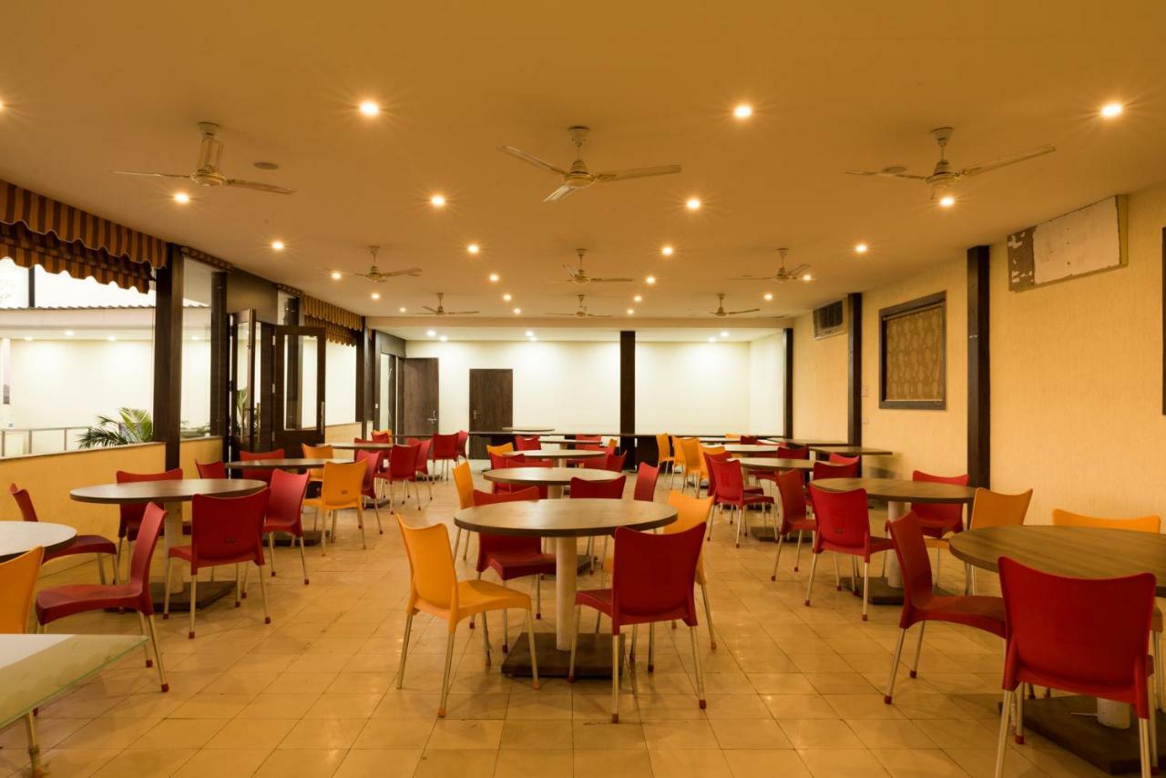 Hotel Drishti,Bhopal Ngoại thất bức ảnh
