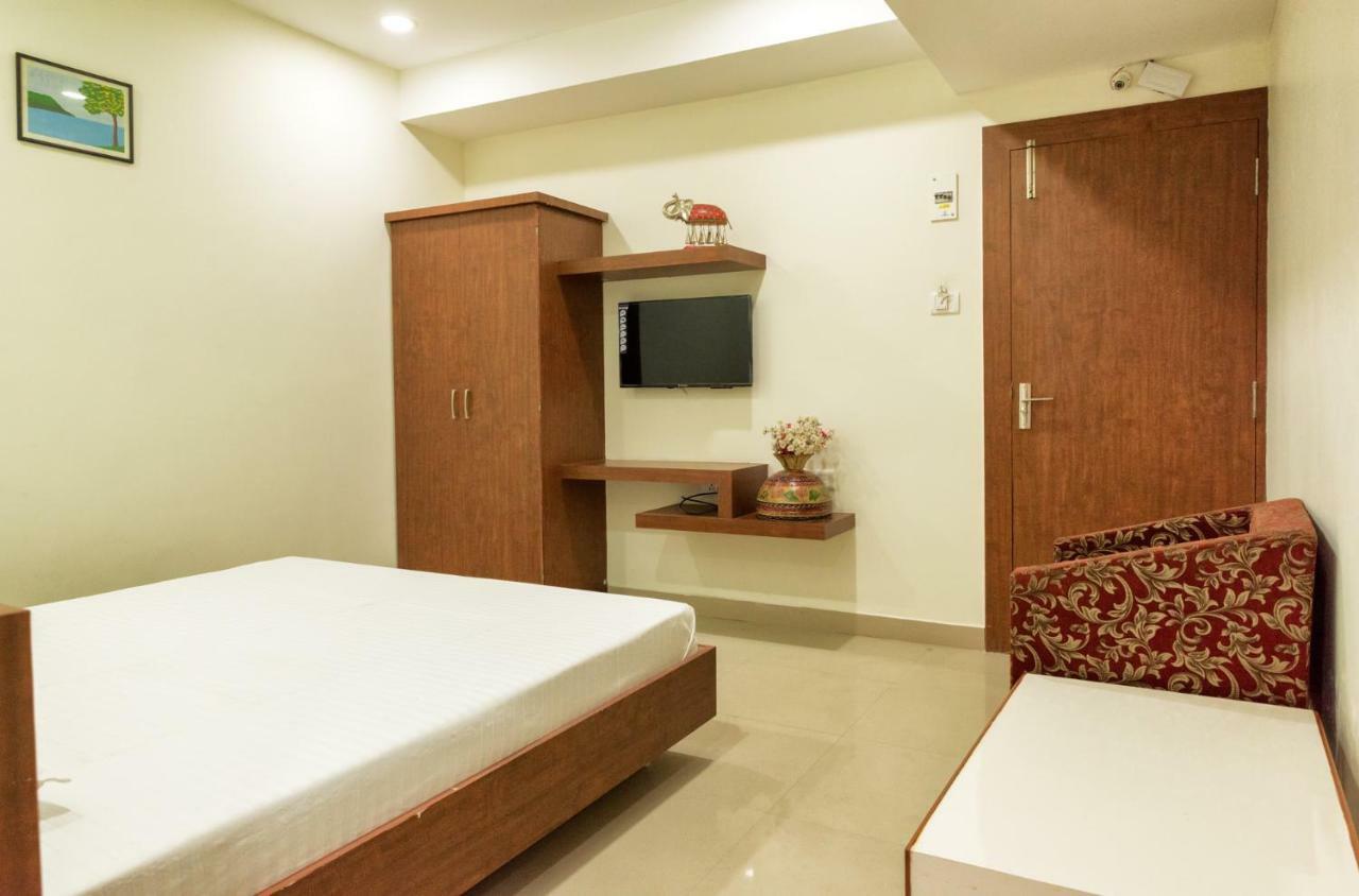 Hotel Drishti,Bhopal Ngoại thất bức ảnh